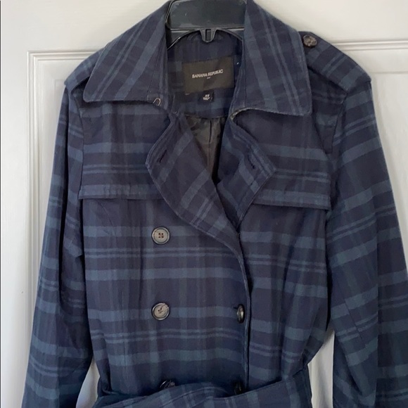 Banana Republic plaid trench coat - Picture 3 of 7